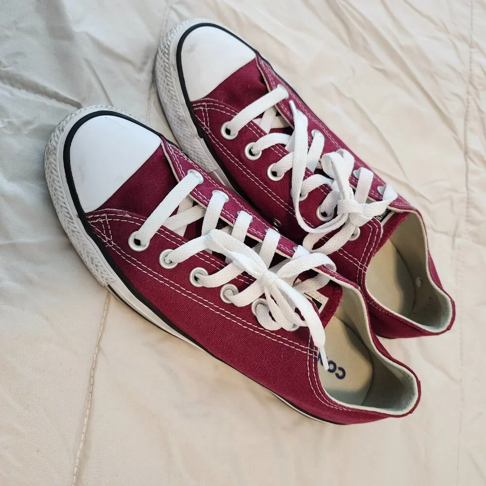 Converse - Picture 3 of 3